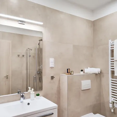 شقة Royal Martin's *