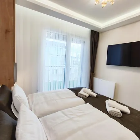 Royal Martin's كيستاي